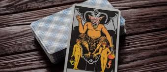 EL DIABLO EN EL TAROT: SIGNIFICADO, CONSEJO, COMBINACIONES